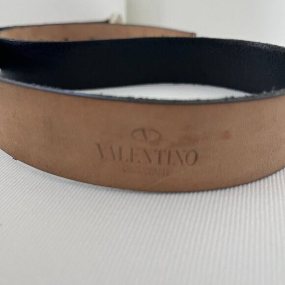Valentino Black Leather Belt Silver Buckle Sz 85 cm/ 34 inches (medium)